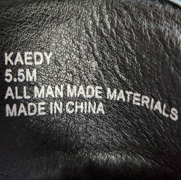 Sugar Daisy Print Boots - Picture 6 of 6